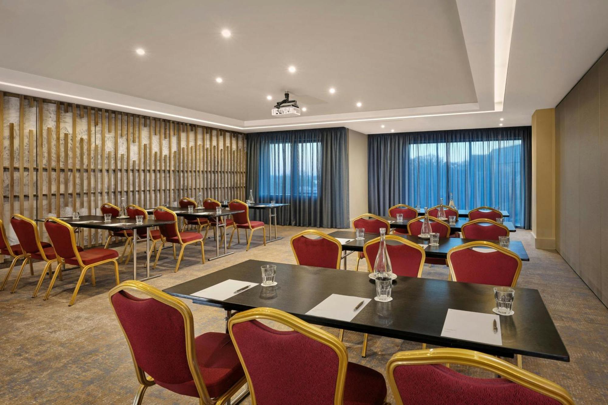 Sheraton Athlone Hotel Ngoại thất bức ảnh